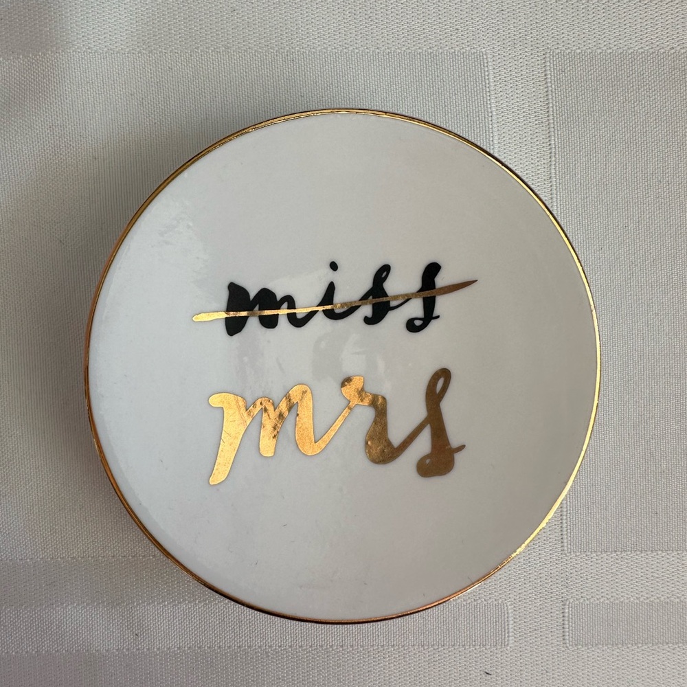 Kate Spade Bridal Party Ring holder